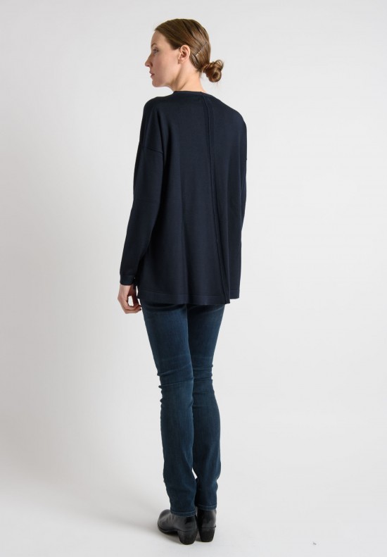 Lou Tricot Reverse Seam V-Neck Sweater in Navy	
