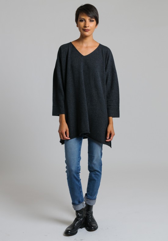 Hania Cashmere V-Neck Sweater in Charcoal	