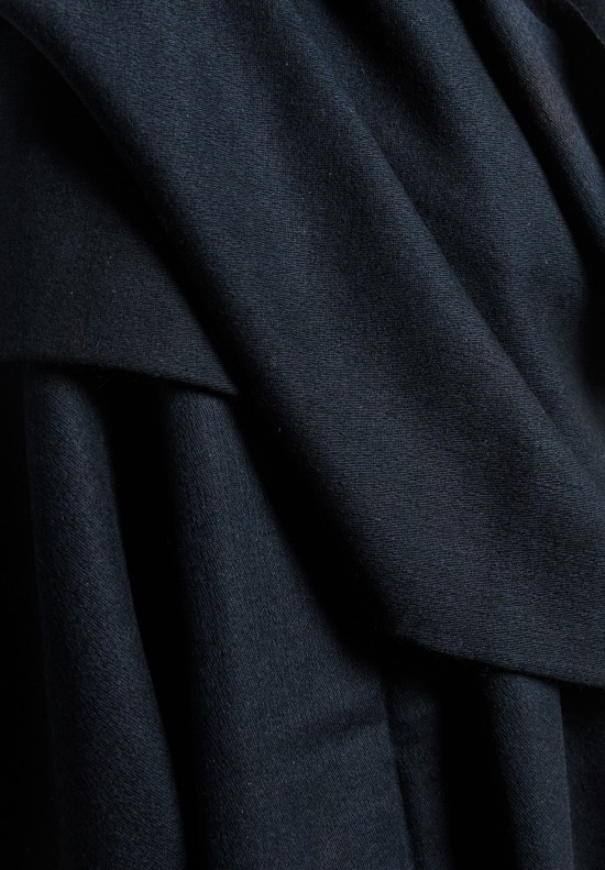 Denis Colomb Solid Color Throw in Black	