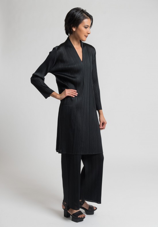 Issey Miyake Pleats Please V-Neck Pleated Tunic/Dress in Black	