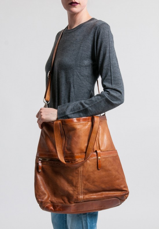 Vive La Difference Leather Focus Tote in Sand Gold	