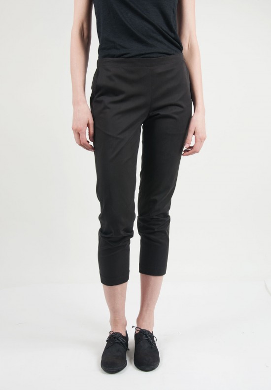 6397 Cropped Pullon Pant in Black