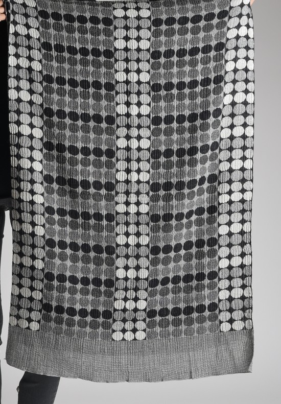  	Nuno Circle Brick Pattern Wool Shawl in Black/White