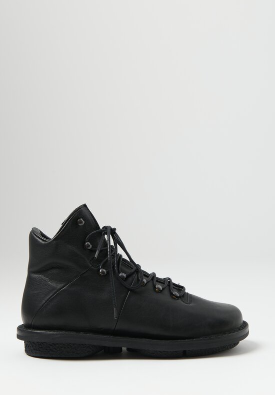 Trippen Alpin Shoe in Black	