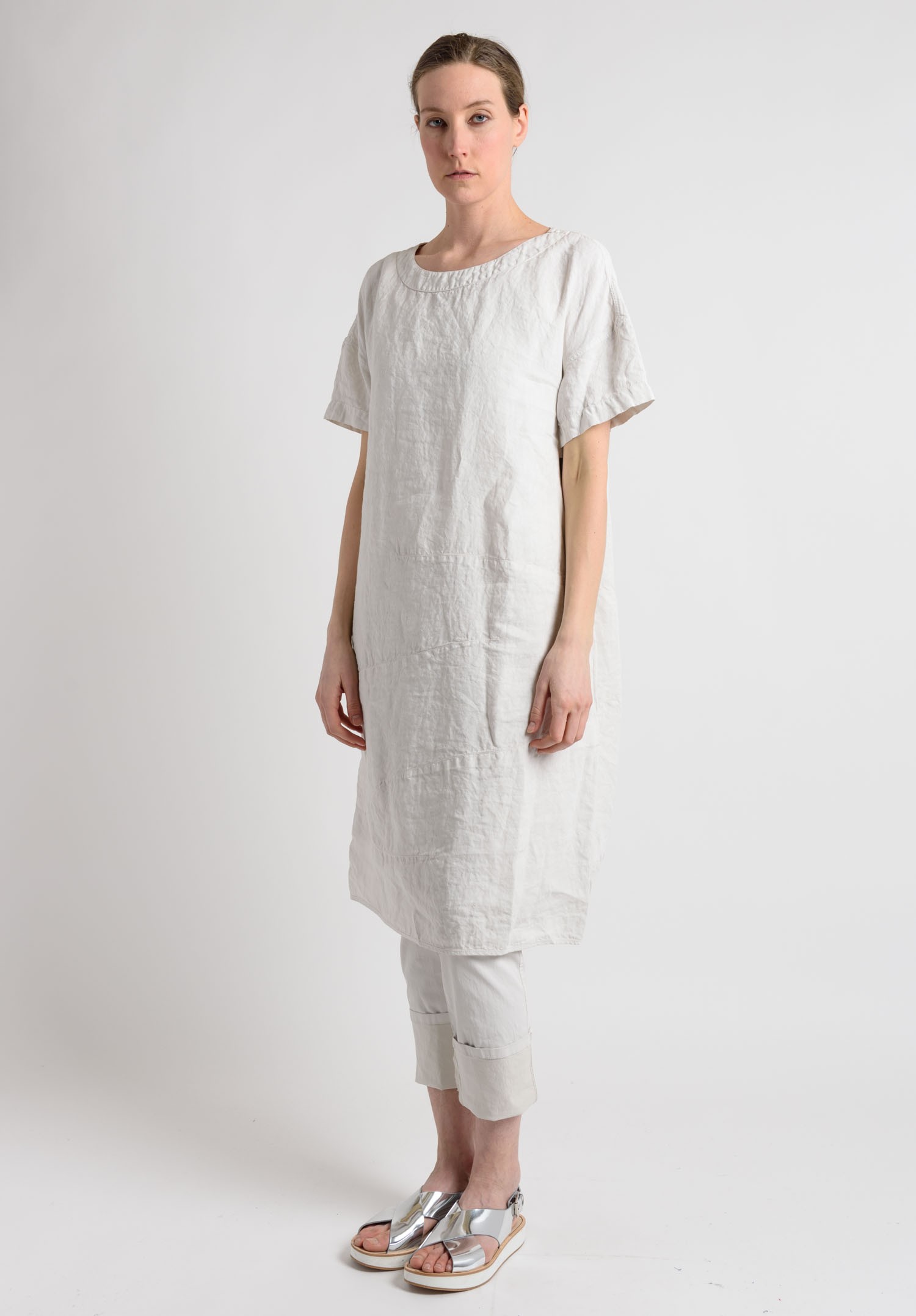 Oska Linen Short Sleeve Dress in Off White | Santa Fe Dry Goods Trippen ...