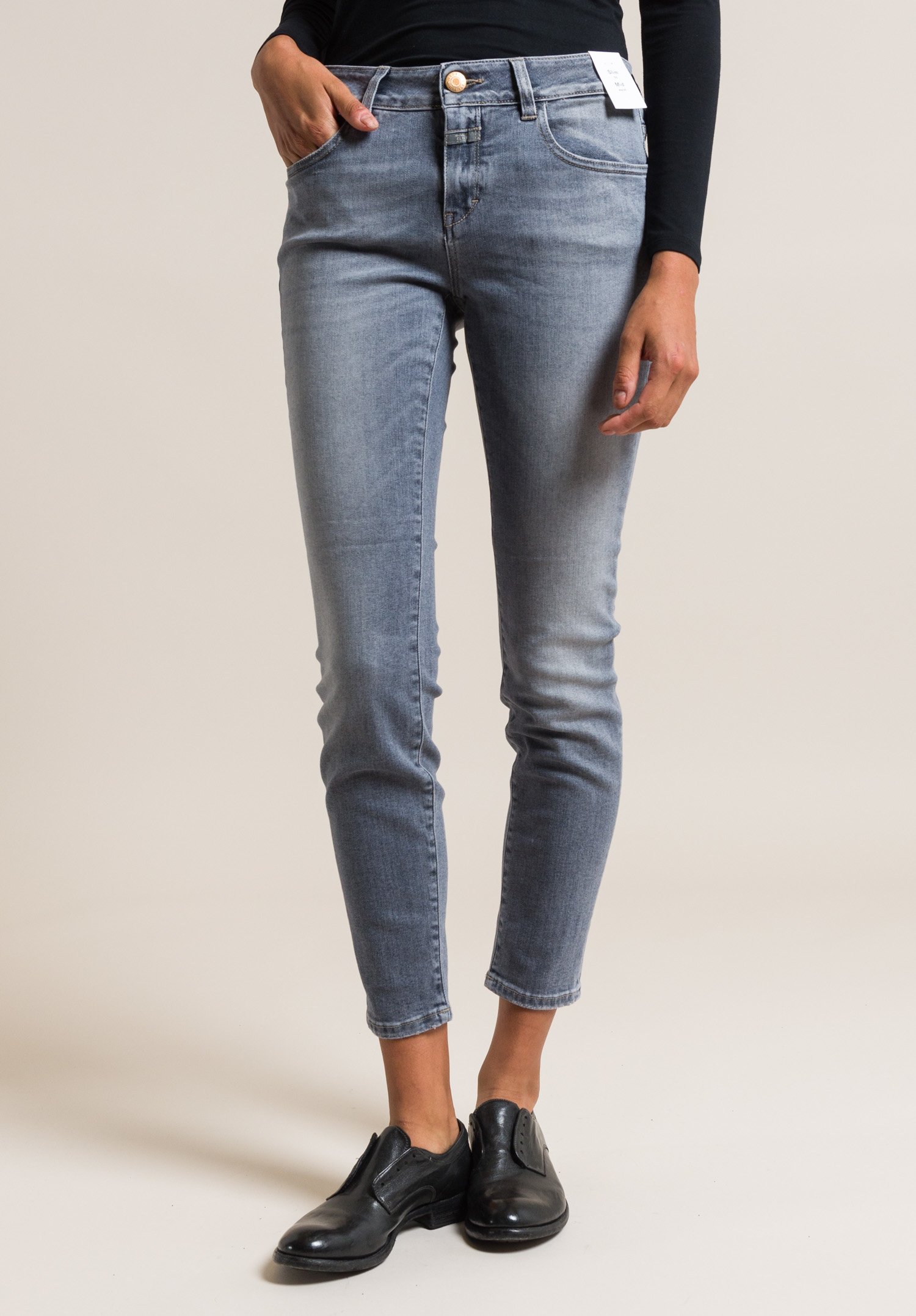 Closed Baker Cropped Narrow Jeans In Stone Grey Santa Fe Dry Goods Workshop Wild Life