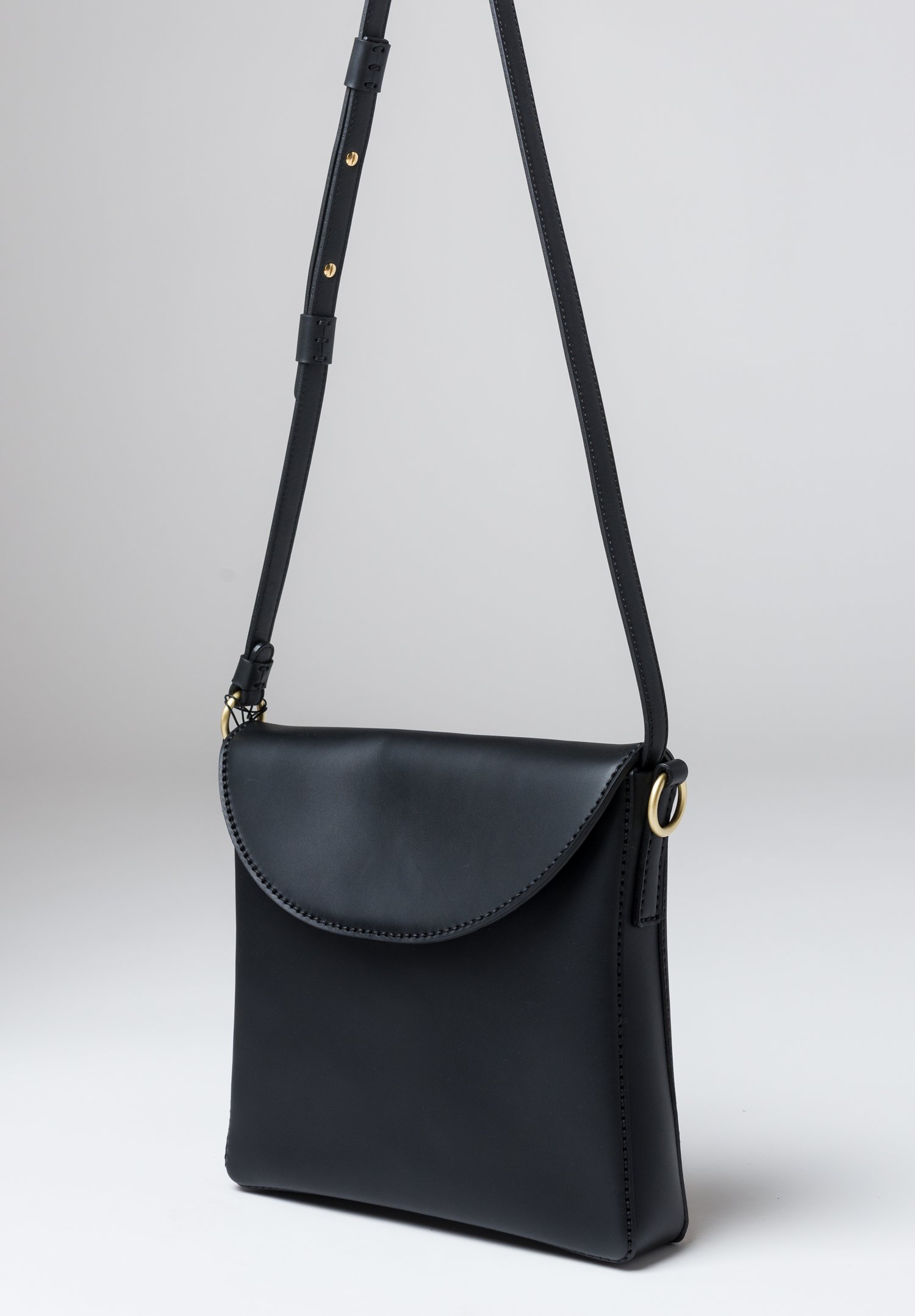 stiebich & rieth flapper bag in black nappa