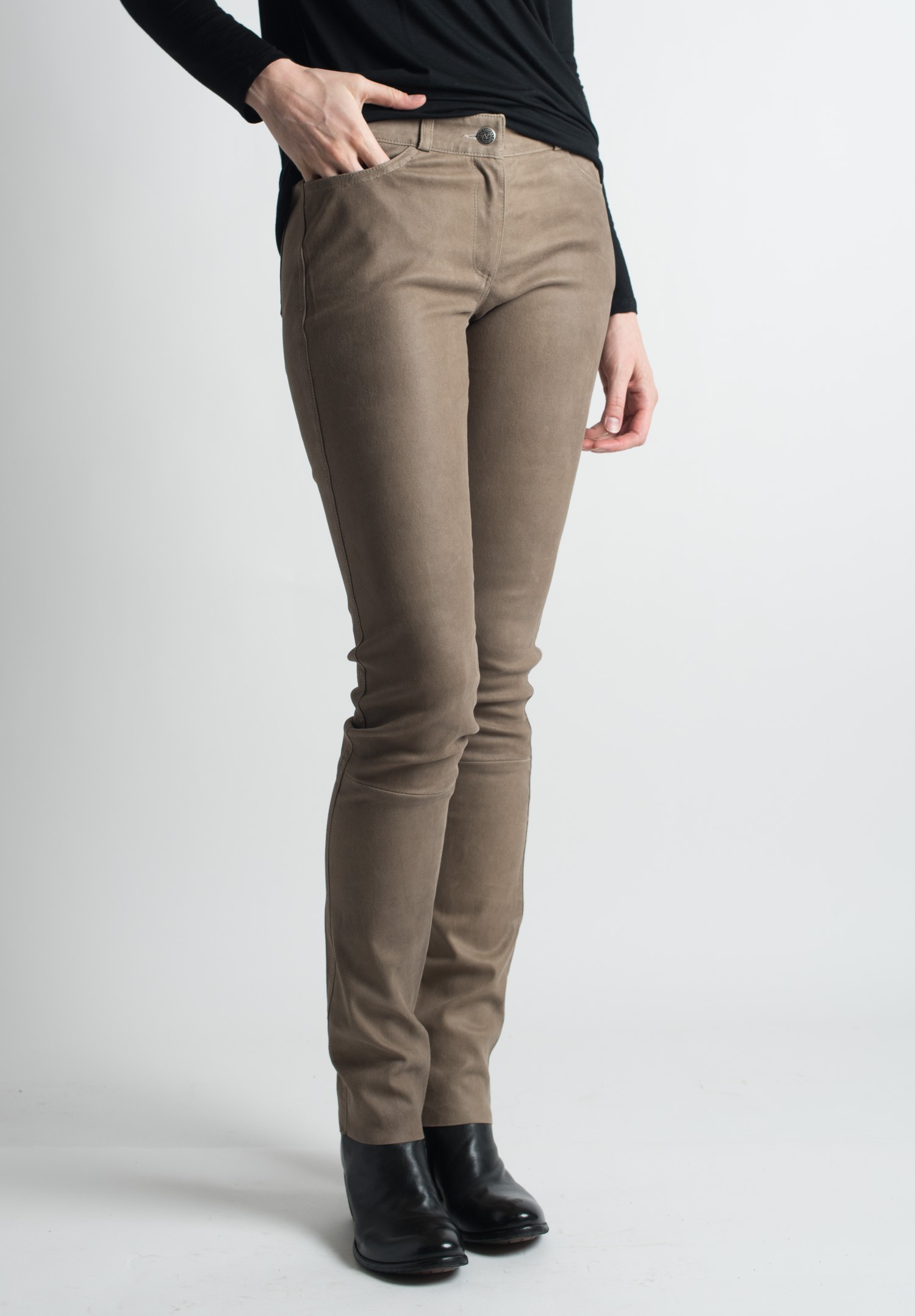 Ventcouvert Stretch Leather Jean Cut Pants in Taupe | Santa Fe Dry ...