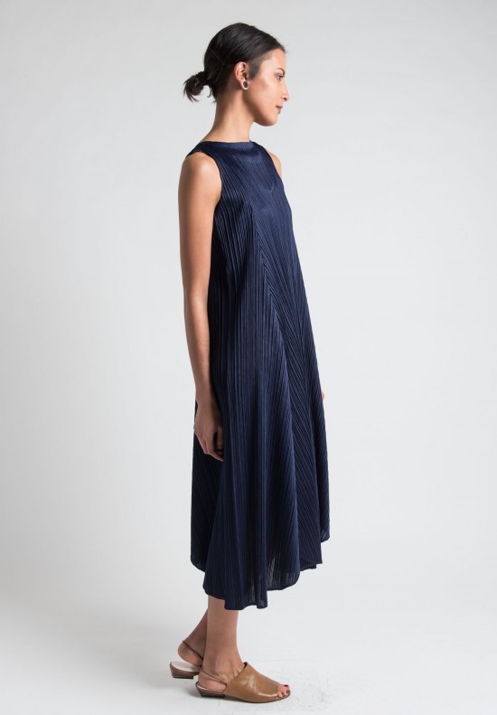 Issey Miyake Pleats Please Traditional Scalloped Sleeveless Dress in ...