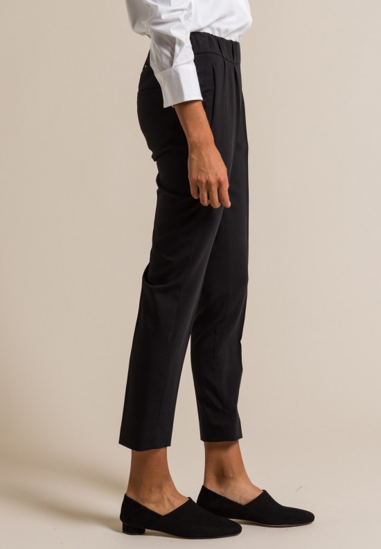 Brunello Cucinelli Soft Pull-On Stretch Waist Pleat Pant in Black