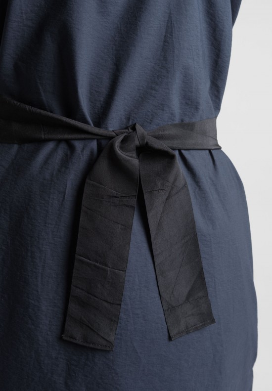 Brunello Cucinelli Cotton V-Neck Short Sleeve Belted Day Dress in Navy