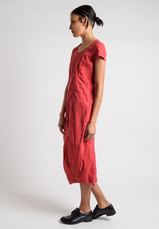 Rundholz Black Label Short Sleeve Crew Neck Semi-Fitted Dress in Strawberry	