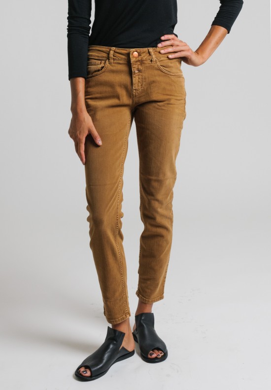 Closed Cropped Narrow Jeans in Mocca Brown	
