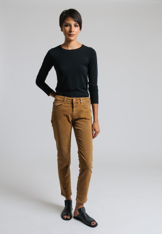 Closed Cropped Narrow Jeans in Mocca Brown	