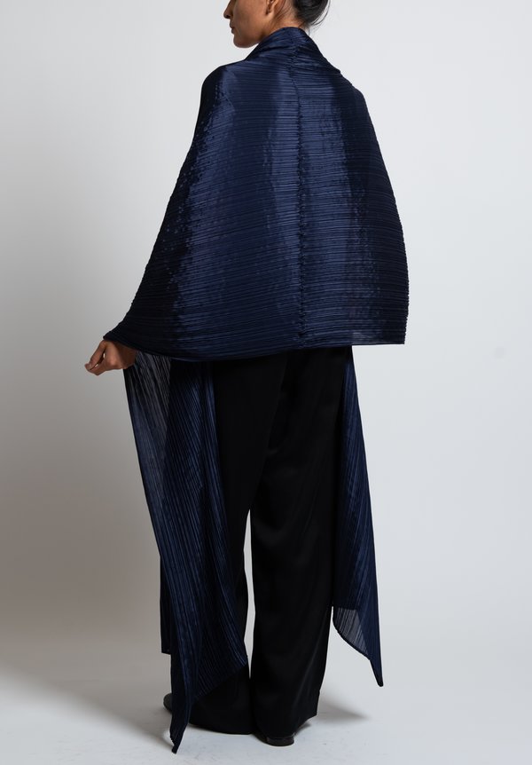 Issey Miyake Pleats Please Madame-T Pleated Scarf in Navy	