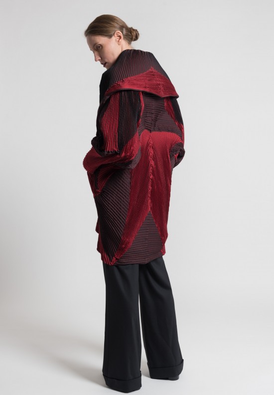 Issey Miyake Corona Jacket in Red/Black | Santa Fe Dry Goods . Workshop ...