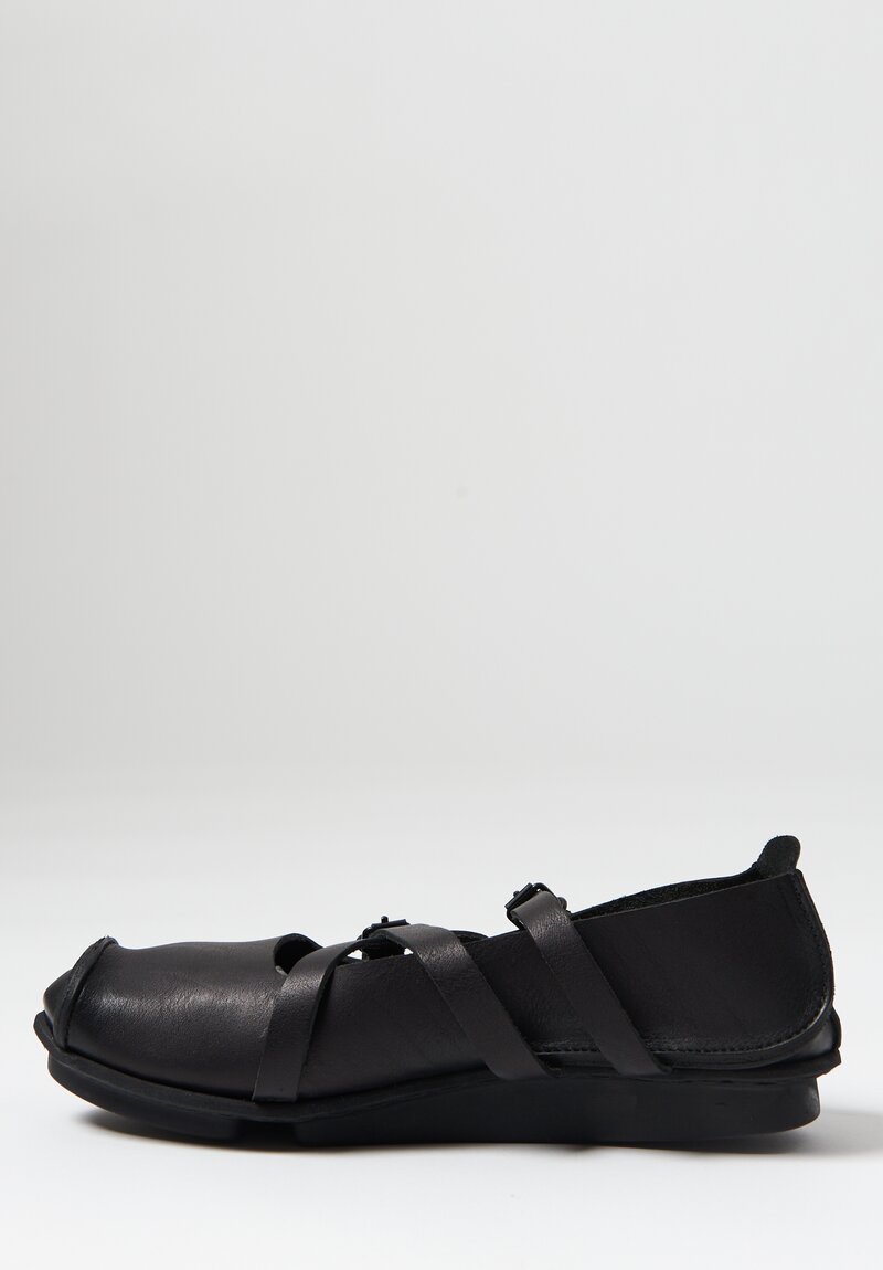 Trippen Travel Shoe in Black	