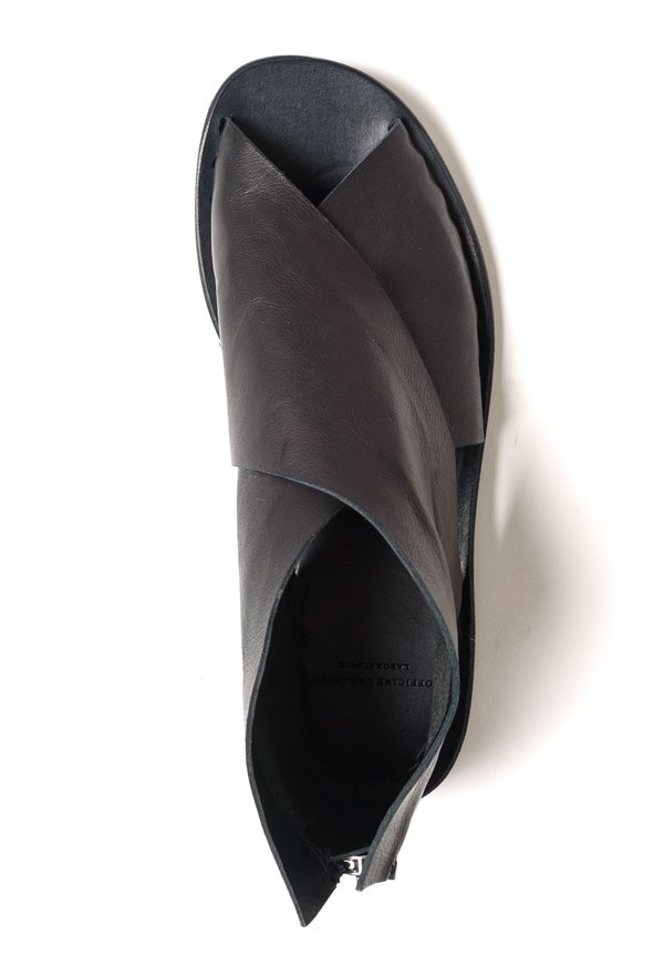 Officine Creative Black Sandals in Nero
