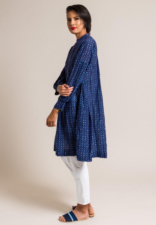 Pero Silk Band Collar Floral Tunic in Blue