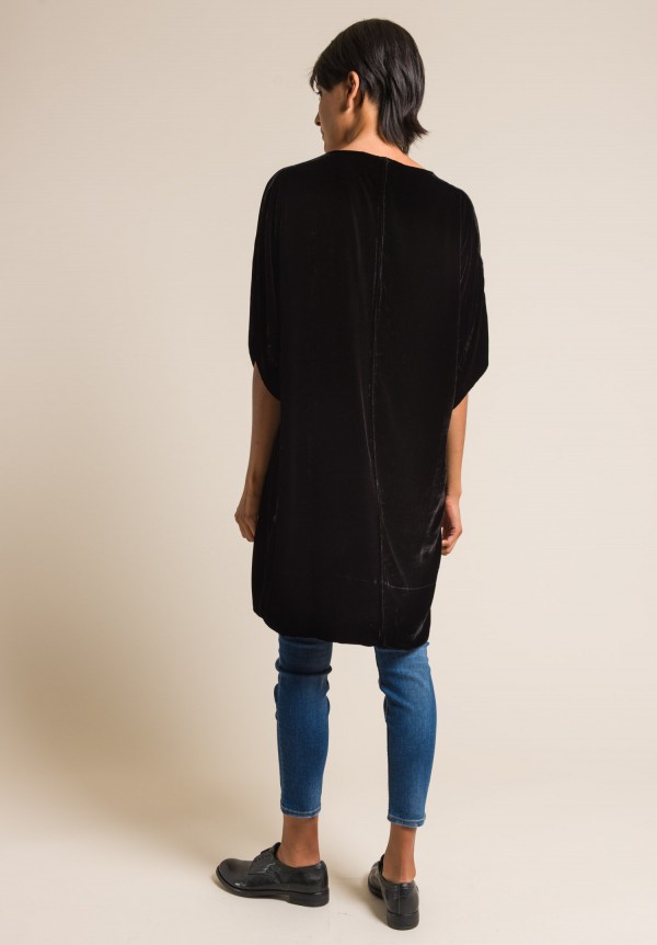 Jaga Hand-Painted Velvet Short Sleeve V-Neck Tunic in Black