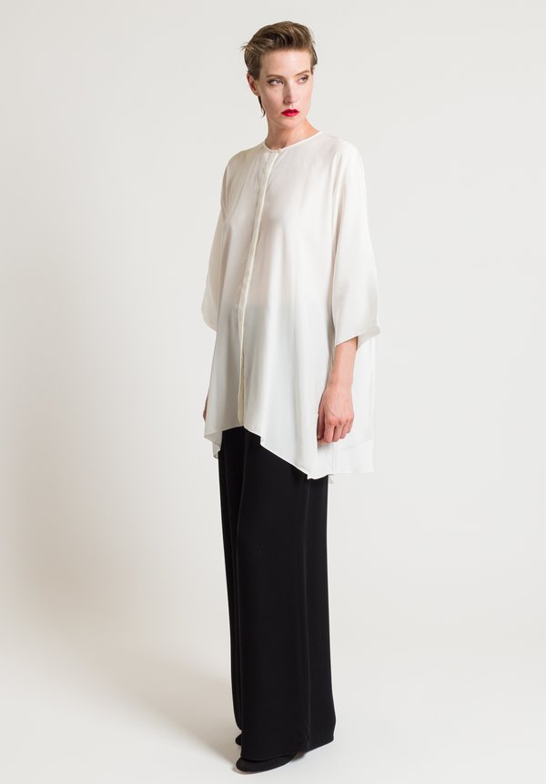 Shi Silk Oversize Long Shirt in White	