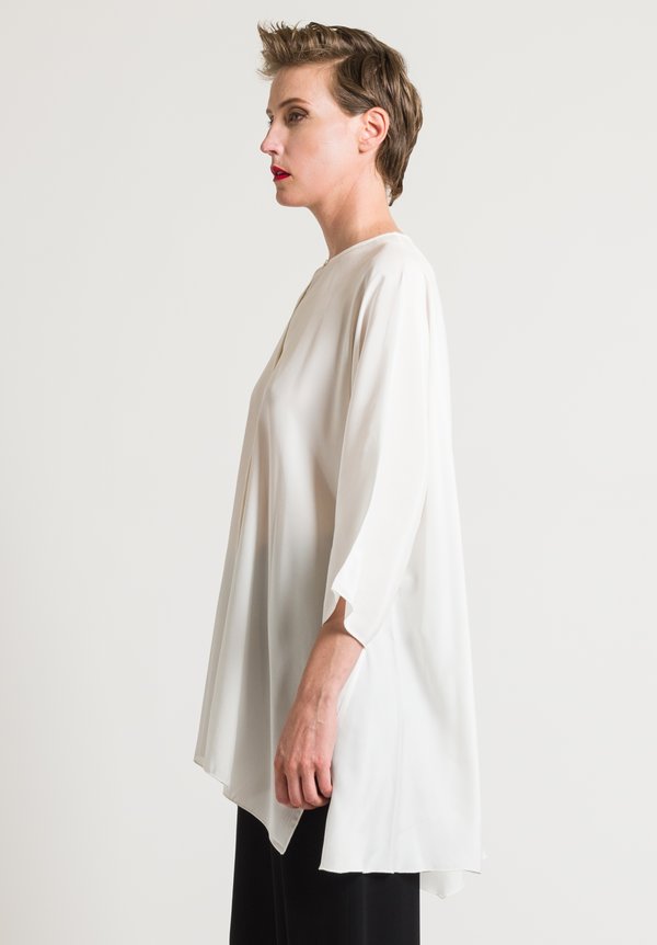 Shi Silk Oversize Long Shirt in White	