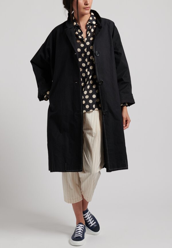 Fabianne, Semi-fitted classic wool coat with chunky collar