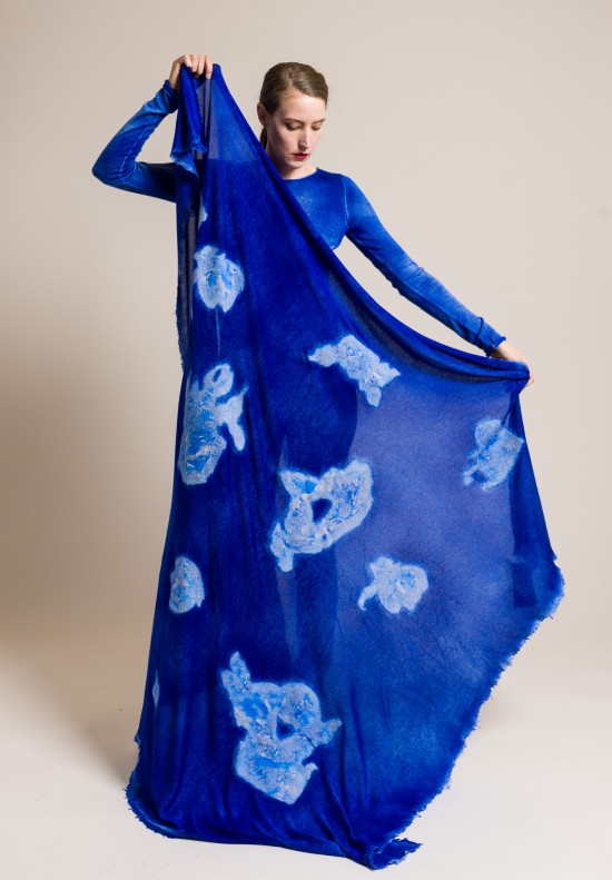 Avant Toi Cashmere/Silk Jumbo Felted Flower Scarf in China