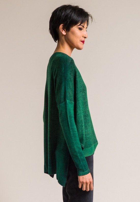 Avant Toi Cashmere Lightweight Side Slit Sweater in Smeraldo