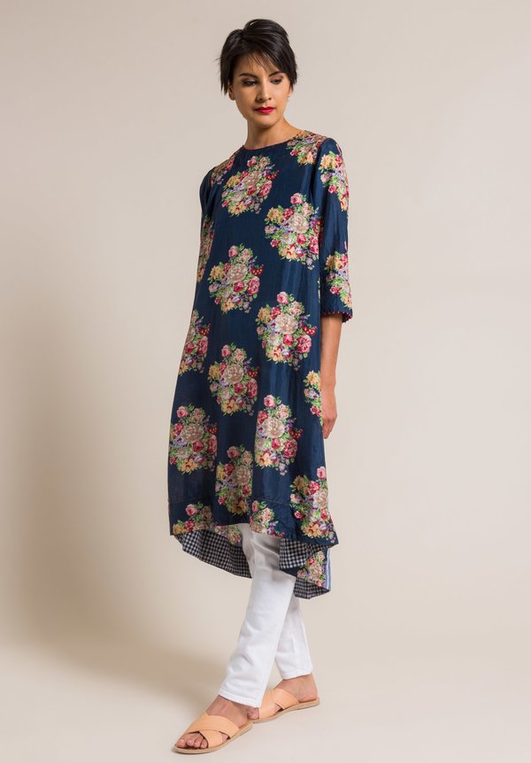 Péro by Aneeth Arora Silk Pink Floral & Stripe Back Panel Tunic in Navy Blue