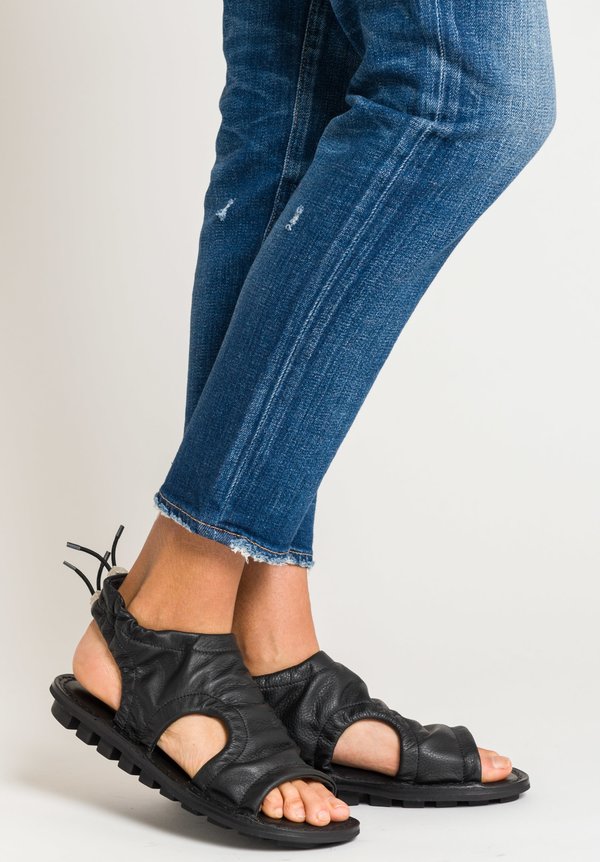 Trippen Crinkle Sandal in Black