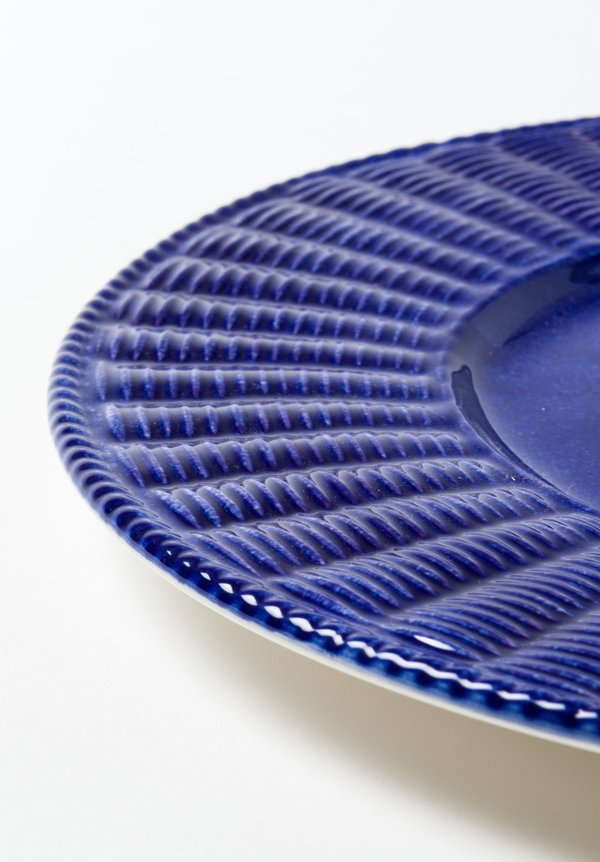 Basketweave Ceramic Charger in Cobalto