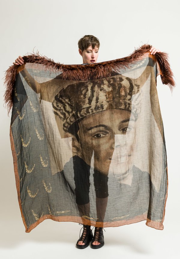 Rundholz Feathers & Face Print Shawl in Des. 002