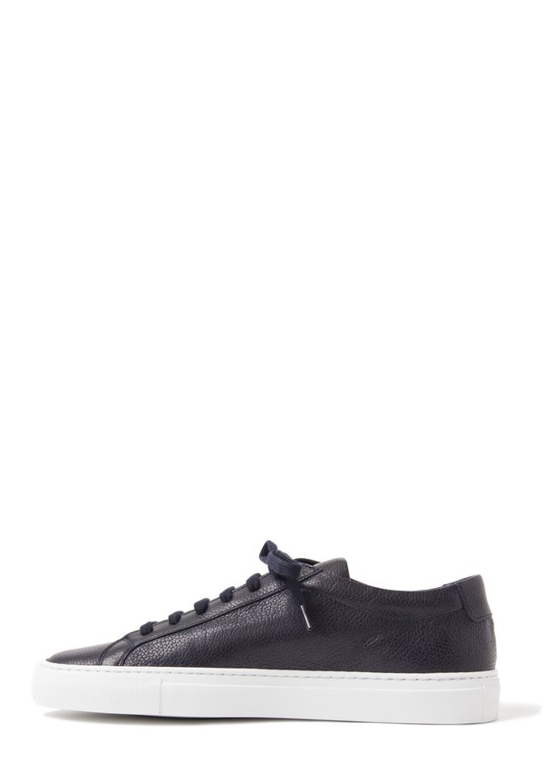 Common Projects Sneakers in Navy