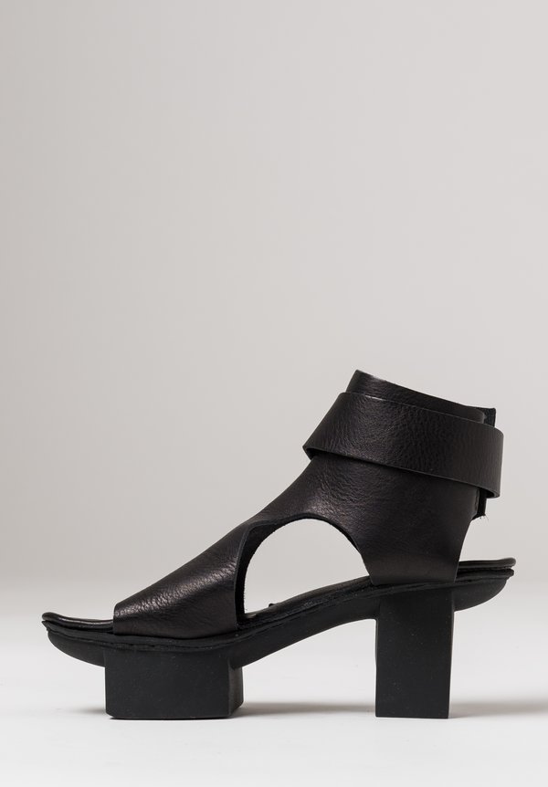 Trippen Bollard Sandal in Black	