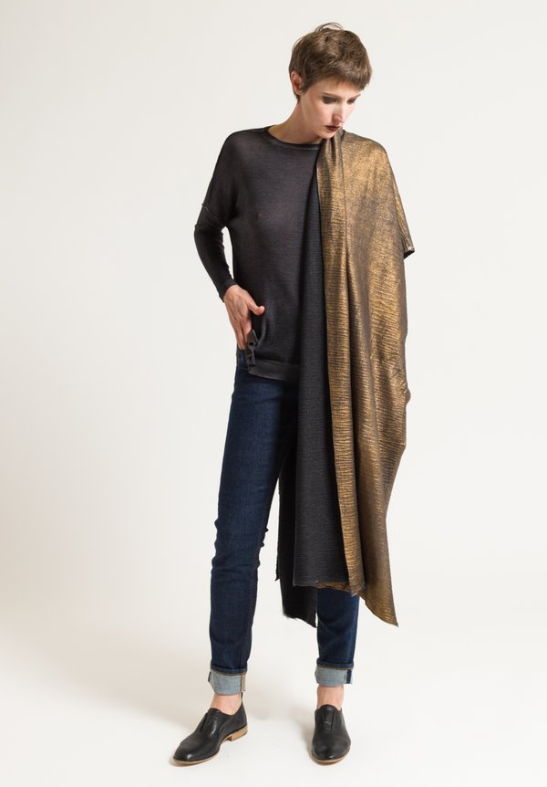 Avant Toi Metallic Textured Scarf in Gold Foil/ Black	