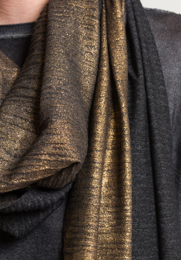 Avant Toi Metallic Textured Scarf in Gold Foil/ Black	