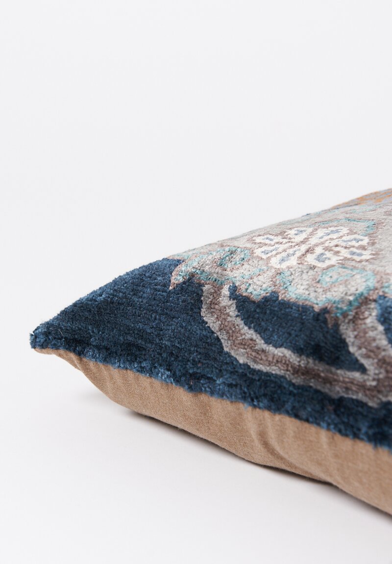 Tibet Home Hand Knotted & Woven Square Pillow in Chenden Blue	
