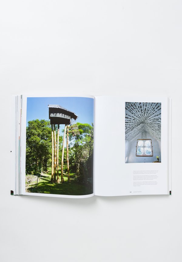 "Tree Houses: Fairy Tale Castles in the Air" by Philip Jodidio	