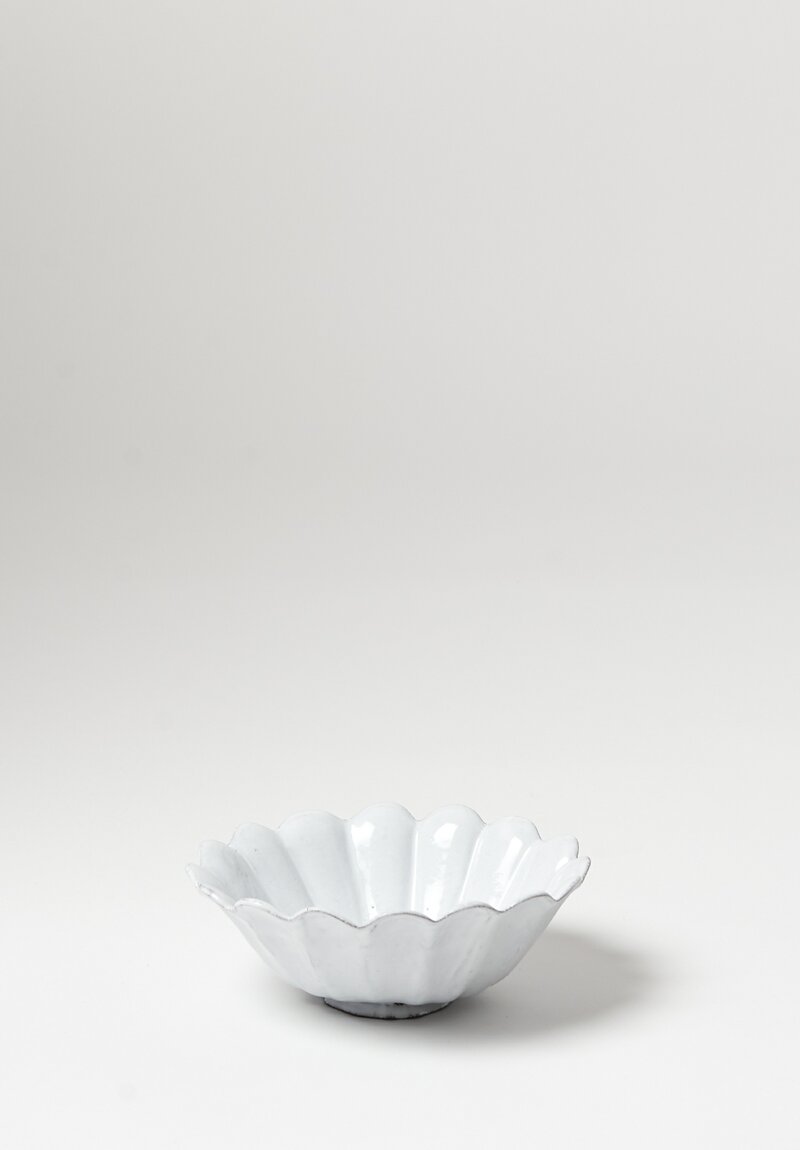 Astier de Villatte Marguerite Medium Fruit Bowl in White	