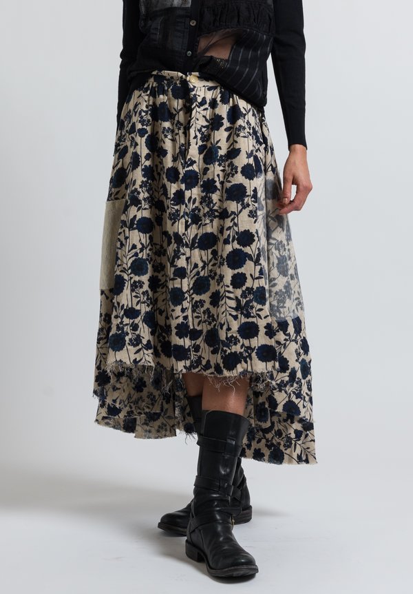 A Tentative Atelier Galsworthy Skirt in Beige	