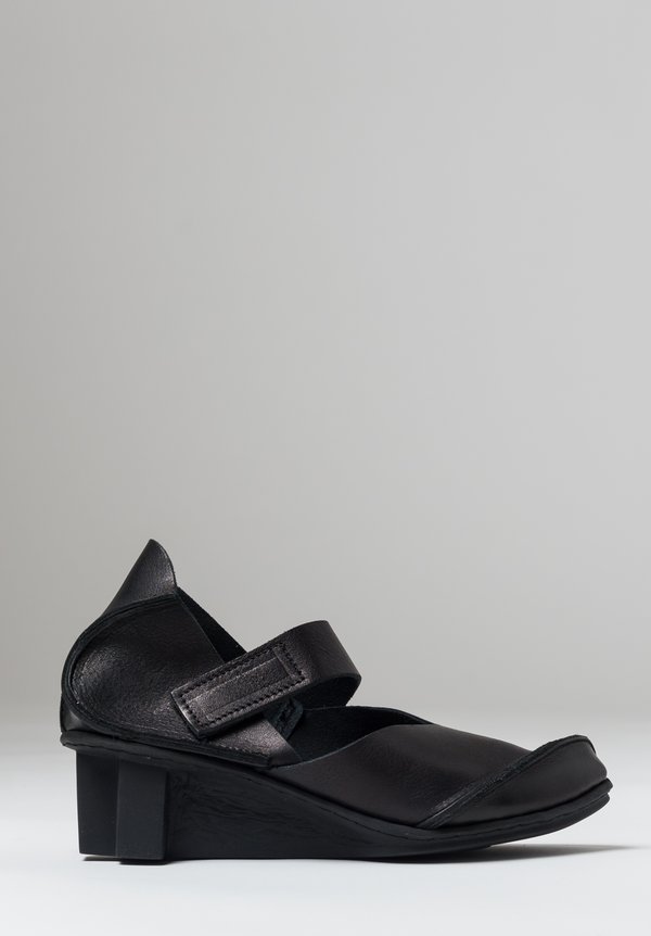 Trippen Cast Shoe in Black	