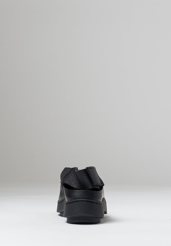 Trippen Sound Sandal in Black	