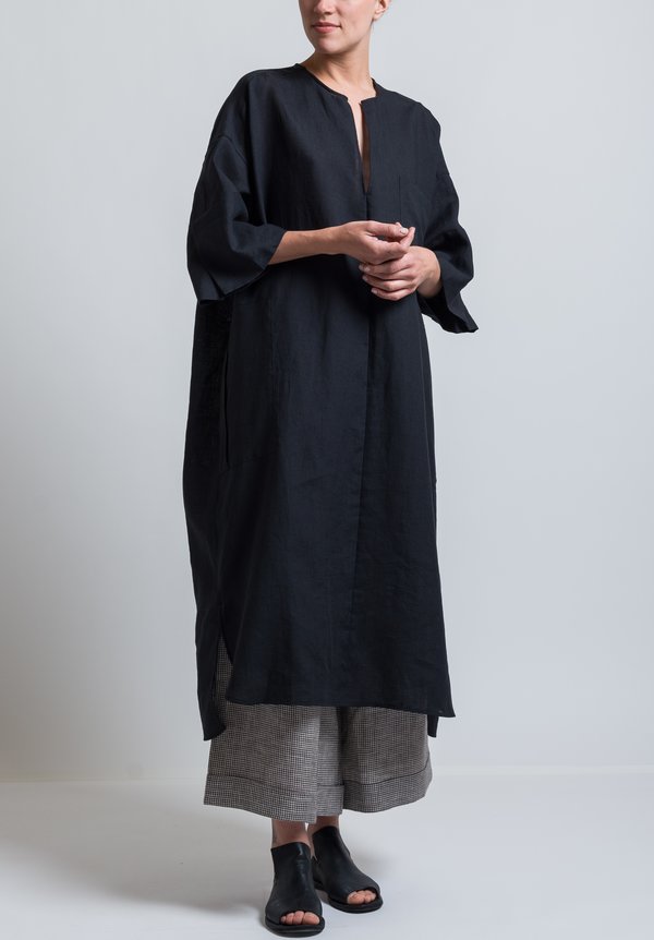 Ticca Linen V-Neck Dress in Black	