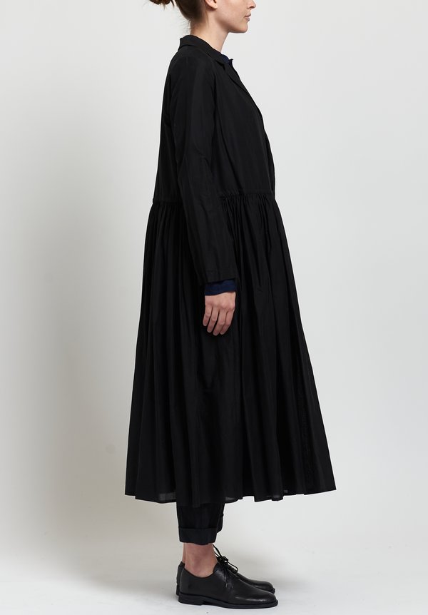 Kaval Lightweight Gathered Duster in Black