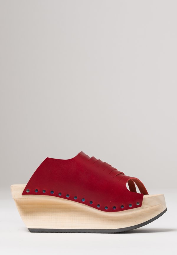 Trippen Flux Sandal in Red	