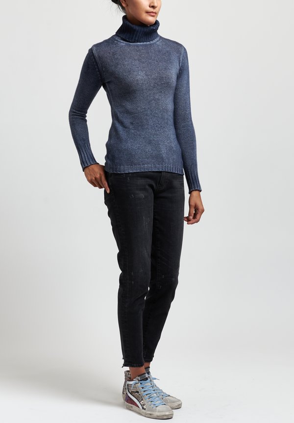 Avant Toi Cashmere Fitted Ribbed Turtleneck Sweater in Blu Navy