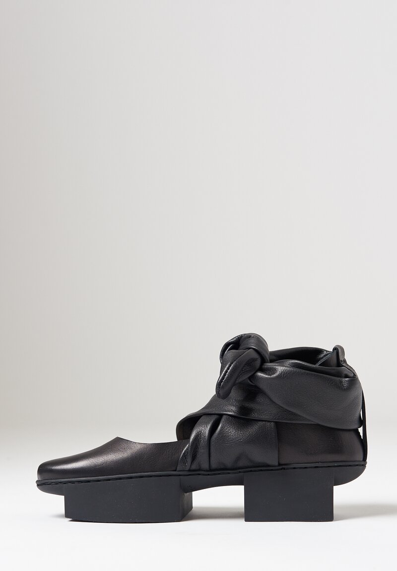 Trippen Demeter Shoe in Black	