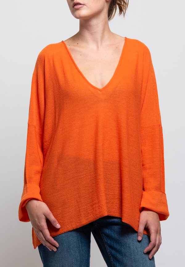 Shi Cashmere Lavinia V-Neck Sweater in Orange	