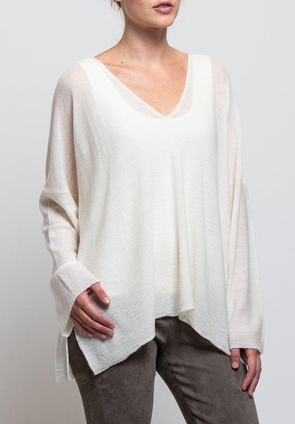 Shi Cashmere Lavinia V-Neck Sweater in Off White	